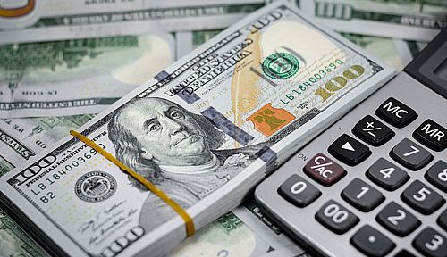 تداوم دلار در کانال ۲۷هزار تومان در صرافی‌های بانکی 